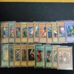 遊戯王　旧アジア版カード まとめ売りのサムネイル