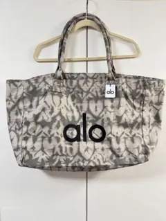 【すえさん専用ページ】alo yoga グレータイダイ トートバッグ