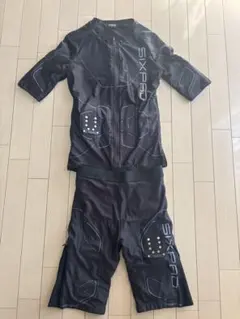 2025年最新】SIXPad パワースーツ トップの人気アイテム - メルカリ