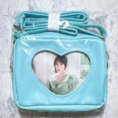 ILLIT プラチナムザッカショルダーポーチ MOKA