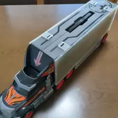 Item thumbnail for item 276cdc8e-0f5d-492f-8dd8-2d6539ca8ad8