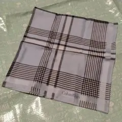 O19★新品　Calvinklein　ハンカチ　紳士　チェック★のサムネイル