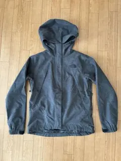 THE NORTH FACE フード付きグレー マウンテンパーカー