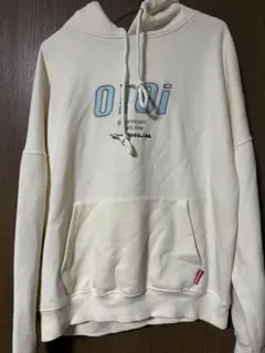 oioi パーカー