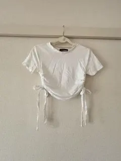 URBAN OUTFITTERS クロップド丈 半袖Tシャツ ホワイト　コットンのサムネイル