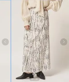 美品フレイアイディーのプリントストレートスカート