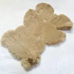人工ムートン ラグマット 45×60cm フワフワ 柔らかい肌触り ベージュ