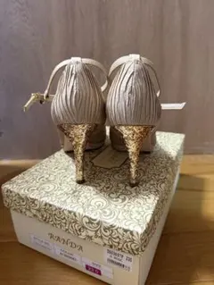 RANDA ベージュ プリーツ 高ヒールパンプス