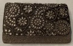 【グリーンレーベルリラクシング】バッグ　クラッチバッグ　ビーズバッグ