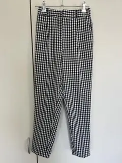 GU ギンガムチェック柄テーパードパンツ