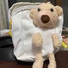 ぬいぐるみ付きショルダーバッグ