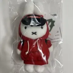 ミッフィースタイル スケボーミッフィー 赤 ぬいぐるみ ボールチェーン 新品 ミッフィースタイル スケボーミッフィー 赤 ぬいぐるみ ボールチェーン