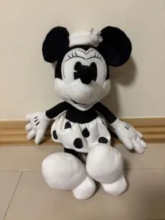 ミニーマウス ぬいぐるみ モノクロ ドット柄