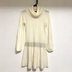 ほぼ未使用　クリーニング済　 アプワイザーリッシェ　ホワイト　ニットワンピース