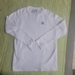 adidasoriginalsアディダスオリジナルススウェットトレーナー