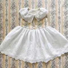 【新品未使用】daughter&son♡くるみボタンの刺繍ワンピース