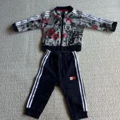 キッズ　adidas ディズニー　セットアップジャージ　80㎝