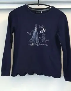 BeBe　ネイビー 長袖カットソー プリント付き