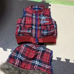 赤・チェック柄 フード付きダウンベスト