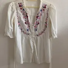 CynthiaRowley 刺繍ブラウスのサムネイル