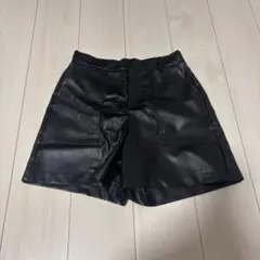 レザーパンツ　ショート　黒