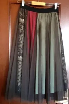 【SCOT CLUB】オリーブグリーン 赤 チュール レース プリーツスカート