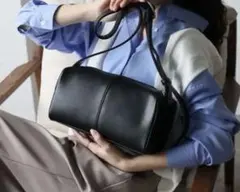 ワンショルダースクエアバッグ クロスボディバッグ 横長・ブラック・新品