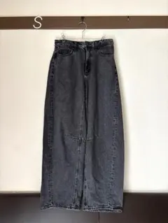 GU バレルレッグジーンズ　S ダークグレー