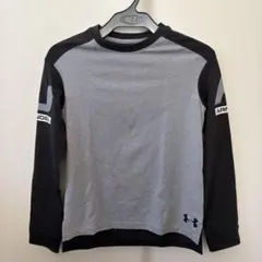 アンダーアーマー　ロンT