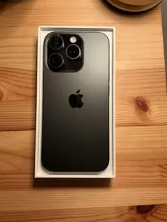 【超美品】iPhone16Pro 256GBブラックチタニウム バッテリー98%