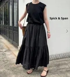 Spick & Span エンブロイダリーレーススカート 黒　36　綿　刺繍のサムネイル