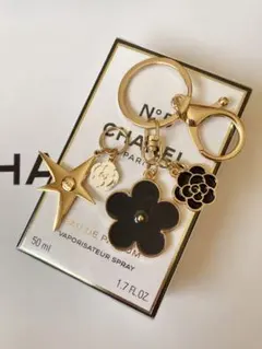 CHANEL_2025 ホリデー 彗星チャーム _キーホルダー★ 〈新品〉