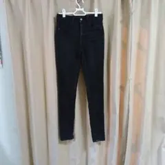 GU　スキニーデニム　ブラック　ストレッチ　58