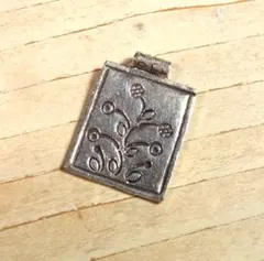 カレンシルバー ネックレス