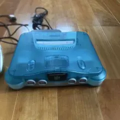 NINTENDO64 本体 クリアブルー コントローラー2つ付き