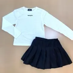 女の子　セットアップ　ホワイト長袖Tシャツとブラックプリーツ スカート　140