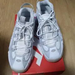 NIKE スニーカー ホワイト系