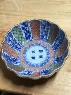【時代物】古伊万里 金襴手 菊型 輪花小鉢 銘「奇玉宝鼎之珍」小皿 骨董 色絵⁠ 時代物】古伊万里 金襴手 菊型 輪花小鉢 銘「奇玉宝鼎之珍」小皿 骨董