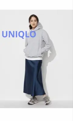 UNIQLO ユニクロ　サテンスカートL ネイビー　タグ付き・ペチ付きのサムネイル
