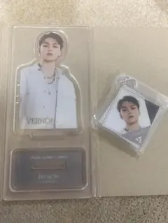 SEVENTEEN バーノン アクリルスタンド キーホルダー ガチャ