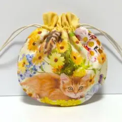 イエローと花猫　 ミニ まんまる 巾着　ハンドメイド