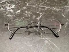 シルバーメタルフレーム 長方形メガネ