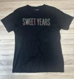 SWEET YEARS Tシャツ ブラック ロゴプリントのサムネイル
