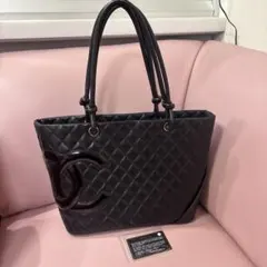 CHANEL ブラック キルティング トートバッグ