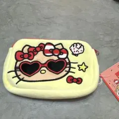 しまむら マルチティッシュケース 日焼けキティのサムネイル