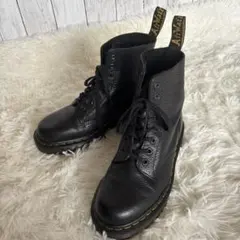 ドクターマーチン PASCAL VIRGINIA 8ホール UK7