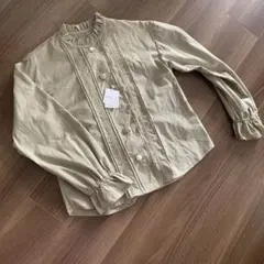 週末値下げ　新品未使用　イング　INGNI ブラウス　トップス