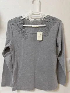 【earth music&ecology】グレー レース付き長袖Tシャツ M