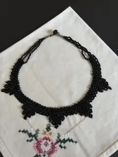 ブラックビーズチョーカー レース風デザイン