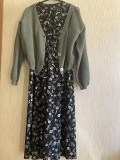 ワンピース、カーディガン2点セット
